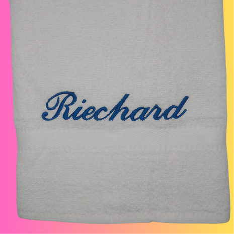 Badhanddoek City Luxury 70 X 130 met naam